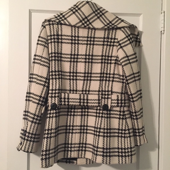 Super cute & classy black/white plaid wool coat. - Picture 2 of 5